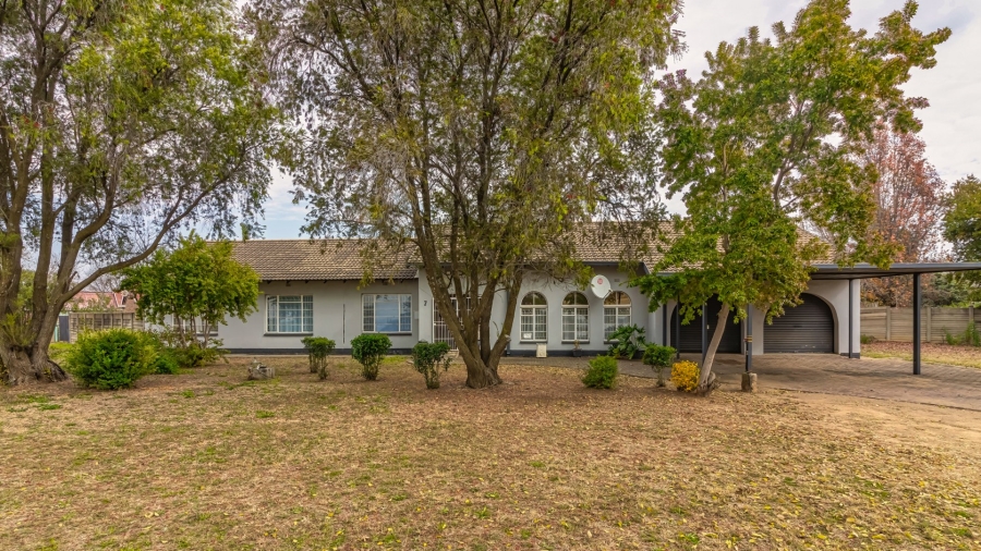 4 Bedroom Property for Sale in Elandia Free State
